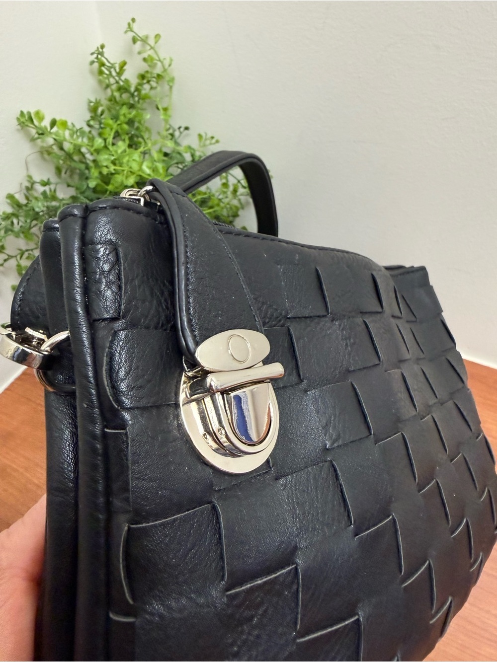 k.Caoll Woven Vegan Leather Crossbody Bag - Black - Picture 4 of 9